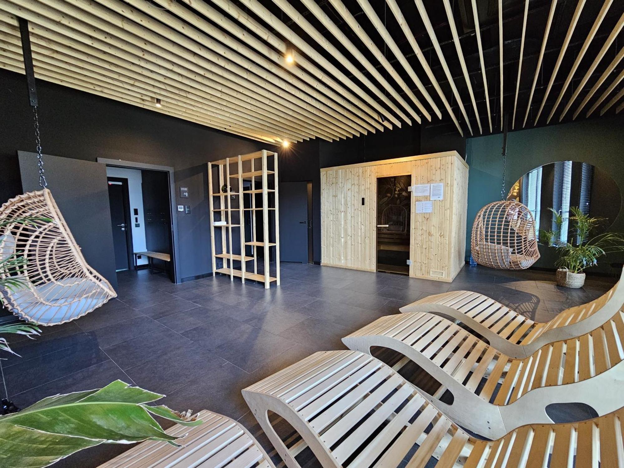 Urban Apartments Premium Sokolska 30A Towers No 58, 2 Free Garages, Gym & Sauna, Self Check-In Катовице Екстериор снимка